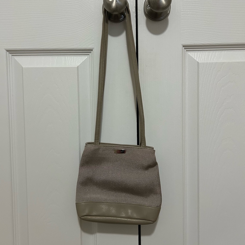 Nine West Taupe Shoulder Bag Adorable ☺️